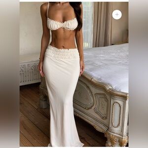 NWT OUTCAST AMARA MAXI SKIRT CREAM ivory stretch mid waist size M